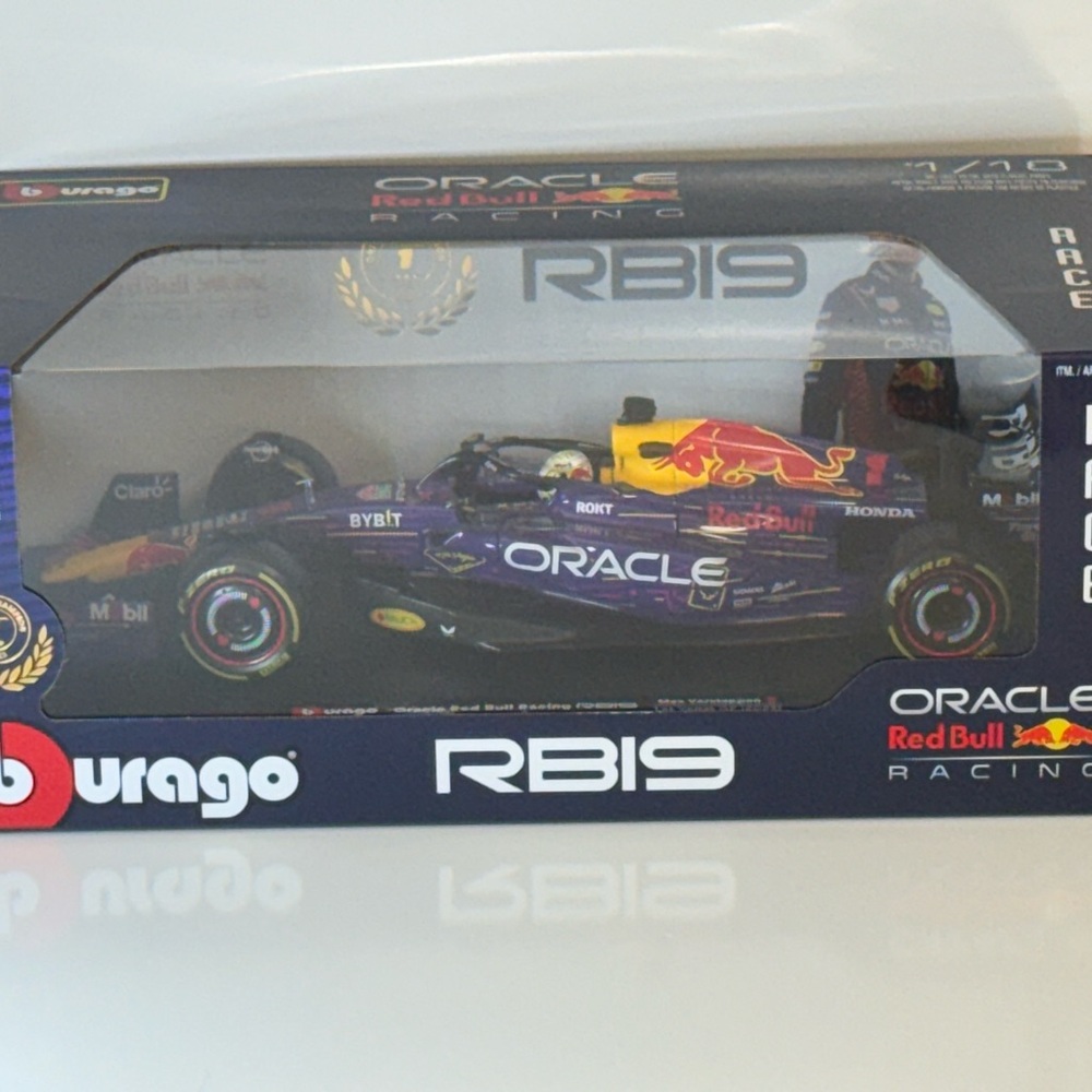 Red Bull Racing RB19 Model Car - Picture 14 of 15